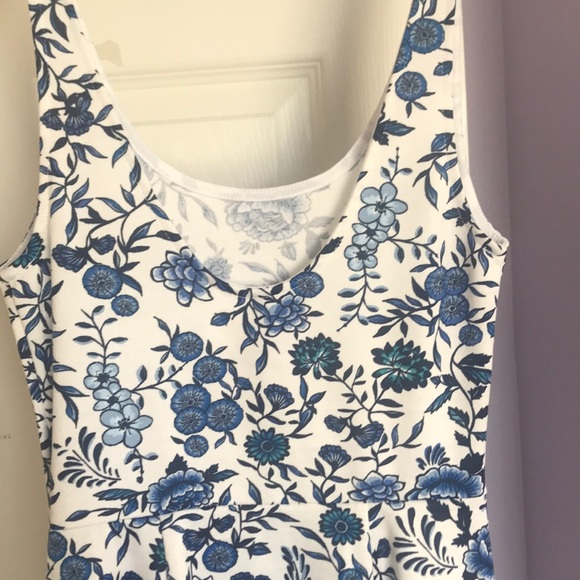 Blue flower print dress - Picture 3 of 3